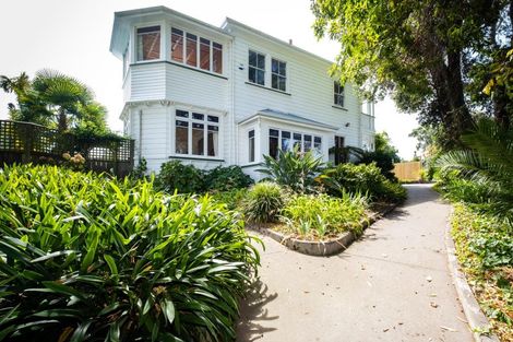 Photo of property in 14 Elizabeth Road, Bluff Hill, Napier, 4110