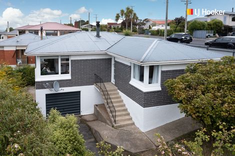 Photo of property in 1 Glendevon Place, Vauxhall, Dunedin, 9013