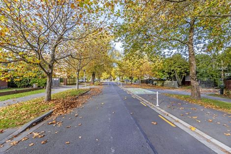 Photo of property in 2/12 Grove Road, Addington, Christchurch, 8024