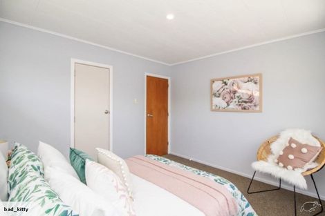 Photo of property in 270b Wellington Road, Wainuiomata, Lower Hutt, 5014