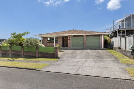 Photo of property in 8 La Salle Drive, Westown, New Plymouth, 4310