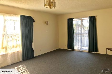 Photo of property in 1 Kerr Grove, Johnsonville, Wellington, 6037