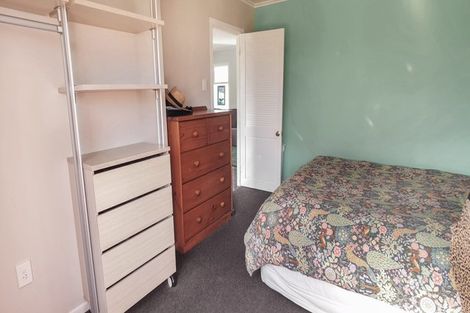 Photo of property in 84 Glengarry Road, Glen Eden, Auckland, 0602