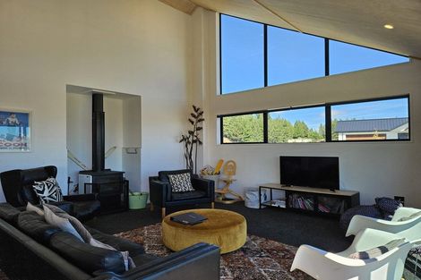 Photo of property in 21 Mistake Drive, Lake Tekapo, 7999