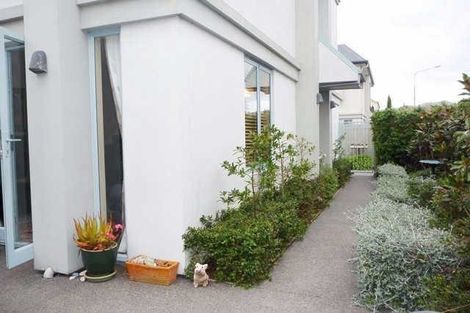 Photo of property in 168 Strickland Street, Sydenham, Christchurch, 8023