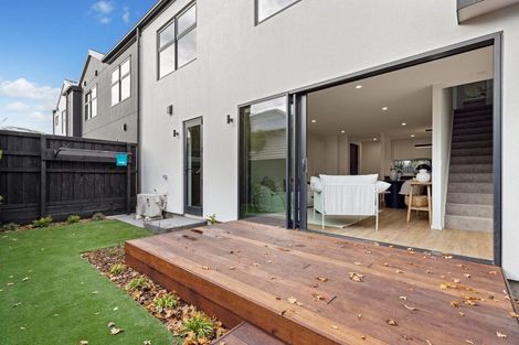 Photo of property in 2/12 Tabart Street, Woolston, Christchurch, 8023