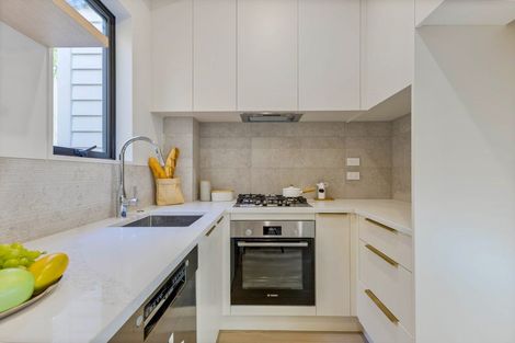 Photo of property in 44e Bruce Road, Glenfield, Auckland, 0629