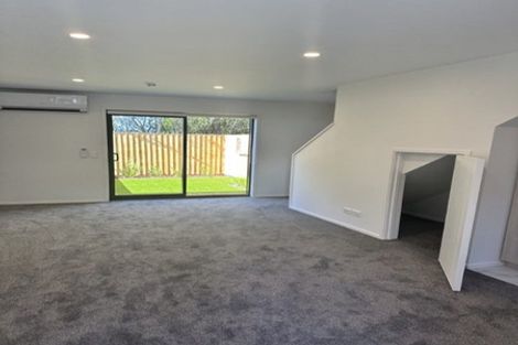 Photo of property in 6/45 Vera Road, Te Atatu South, Auckland, 0610