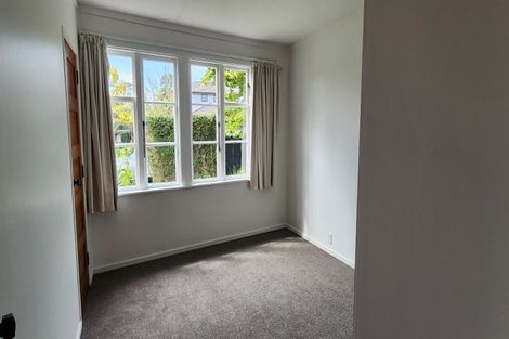 Photo of property in 77 Tahapa Crescent, Meadowbank, Auckland, 1072