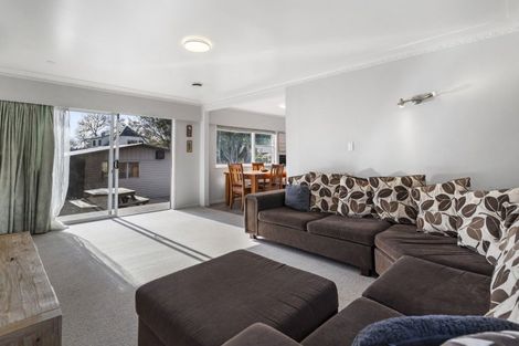 Photo of property in 16 Ashdown Place, Pahurehure, Papakura, 2113