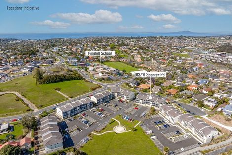 Photo of property in 13d/71 Spencer Road, Oteha, Auckland, 0632