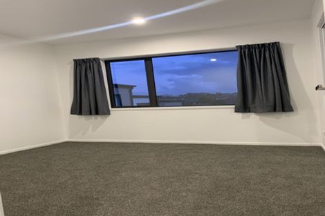 Photo of property in 4/58 Kemp Road, Massey, Auckland, 0614