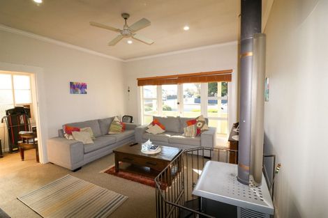 Photo of property in 46 Swinburn Street, Dannevirke, 4930