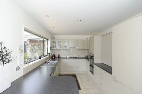 Photo of property in 8 Swithland Place, Avonhead, Christchurch, 8042