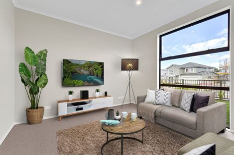 Photo of property in 22 Kukuwai Avenue, Red Beach, 0932