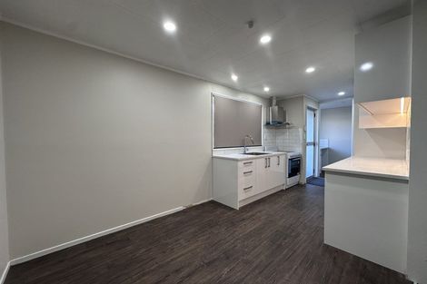 Photo of property in 2/30 Kennington Drive, Clendon Park, Auckland, 2103