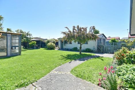 Photo of property in 20 Coates Place, Rangiora, 7400