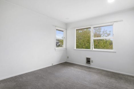 Photo of property in 86 Marlborough Avenue, Glenfield, Auckland, 0629