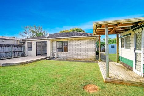 Photo of property in 2/21 Gloaming Place, Conifer Grove, Takanini, 2112