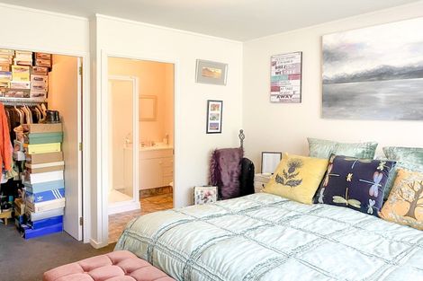 Photo of property in 53 Mcdonnell Road, Arrowtown, 9302