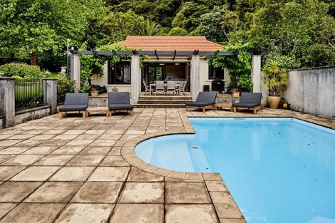 Photo of property in 60 Cheviot Road, Lowry Bay, Lower Hutt, 5013