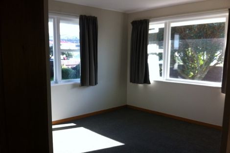 Photo of property in 2 Barraud Street, Avalon, Lower Hutt, 5011