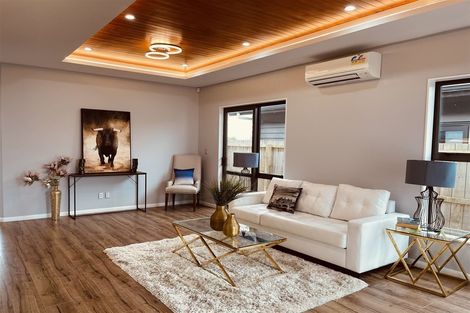 Photo of property in 55 Clarks Beach Road, Clarks Beach, 2122