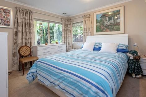 Photo of property in 2/42 Mccahill Views, Botany Downs, Auckland, 2010