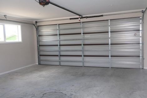 Photo of property in 41a Moeraki Road, Maoribank, Upper Hutt, 5018