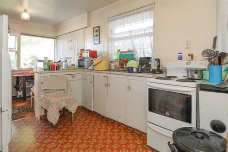 Photo of property in 76 Great South Road, Huntly, 3700