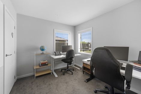 Photo of property in 8 Kaituna Place, Te Awa, Napier, 4110