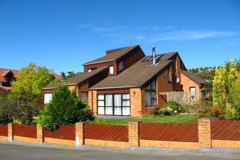 Photo of property in 95 Glenross Street, Glenross, Dunedin, 9011