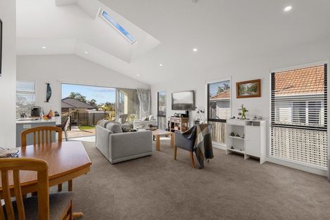 Photo of property in 86 Bridge Street, New Brighton, Christchurch, 8061
