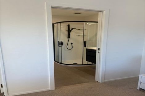 Photo of property in 2/35 Bramley Drive, Farm Cove, Auckland, 2012