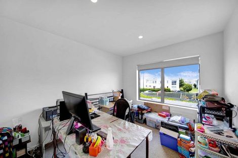 Photo of property in 9 Puninga Lane, Takanini, 2112