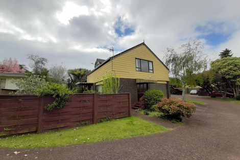 Photo of property in 2/58 Hayr Road, Three Kings, Auckland, 1042