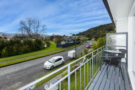 Photo of property in 21 Cleary Street, Waterloo, Lower Hutt, 5011