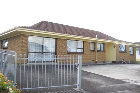 Photo of property in 4 Mangarata Avenue, Papatoetoe, Auckland, 2025