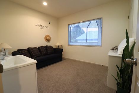 Photo of property in 33 Aldersgate Road, Hillsborough, Auckland, 1042