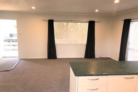 Photo of property in 1/322 Royal Road, Massey, Auckland, 0614
