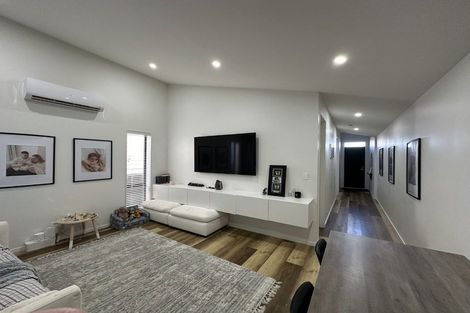 Photo of property in 3b Matakohe Road, Westgate, Auckland, 0814