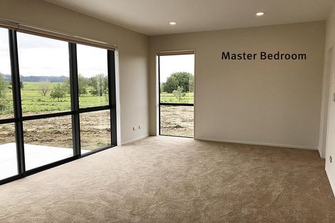 Photo of property in 13 Mclachlan Way, Pokeno, 2471