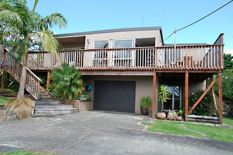 Photo of property in 39 Whaka Street, Maungaturoto, 0520