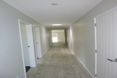 Photo of property in 120 Matua Road, Huapai, Kumeu, 0810