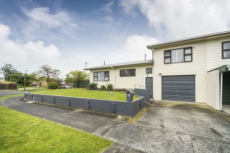 Photo of property in 1 Cohen Place, Milson, Palmerston North, 4414