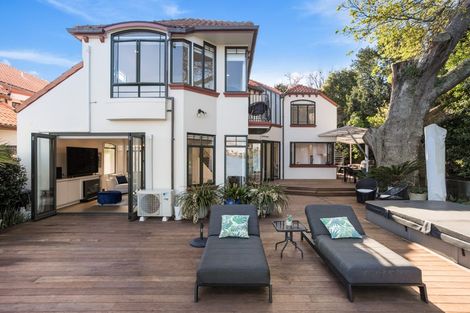 Photo of property in 3/76 Shakespeare Road, Milford, Auckland, 0620