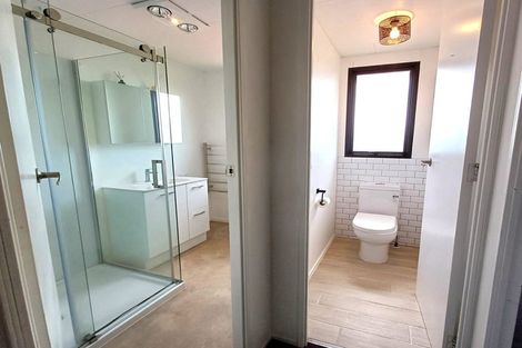 Photo of property in 16 Maywood Crescent, Glen Eden, Auckland, 0602