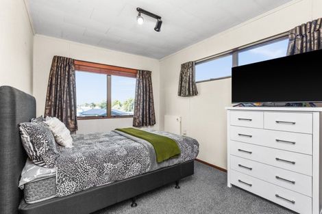 Photo of property in 24 Harpham Street, Taradale, Napier, 4112