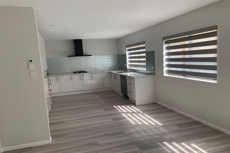 Photo of property in 9c Jillteresa Crescent, Half Moon Bay, Auckland, 2012