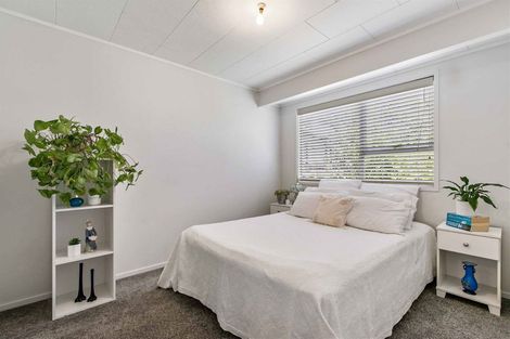 Photo of property in 6 Glastron Place, Bayview, Auckland, 0629